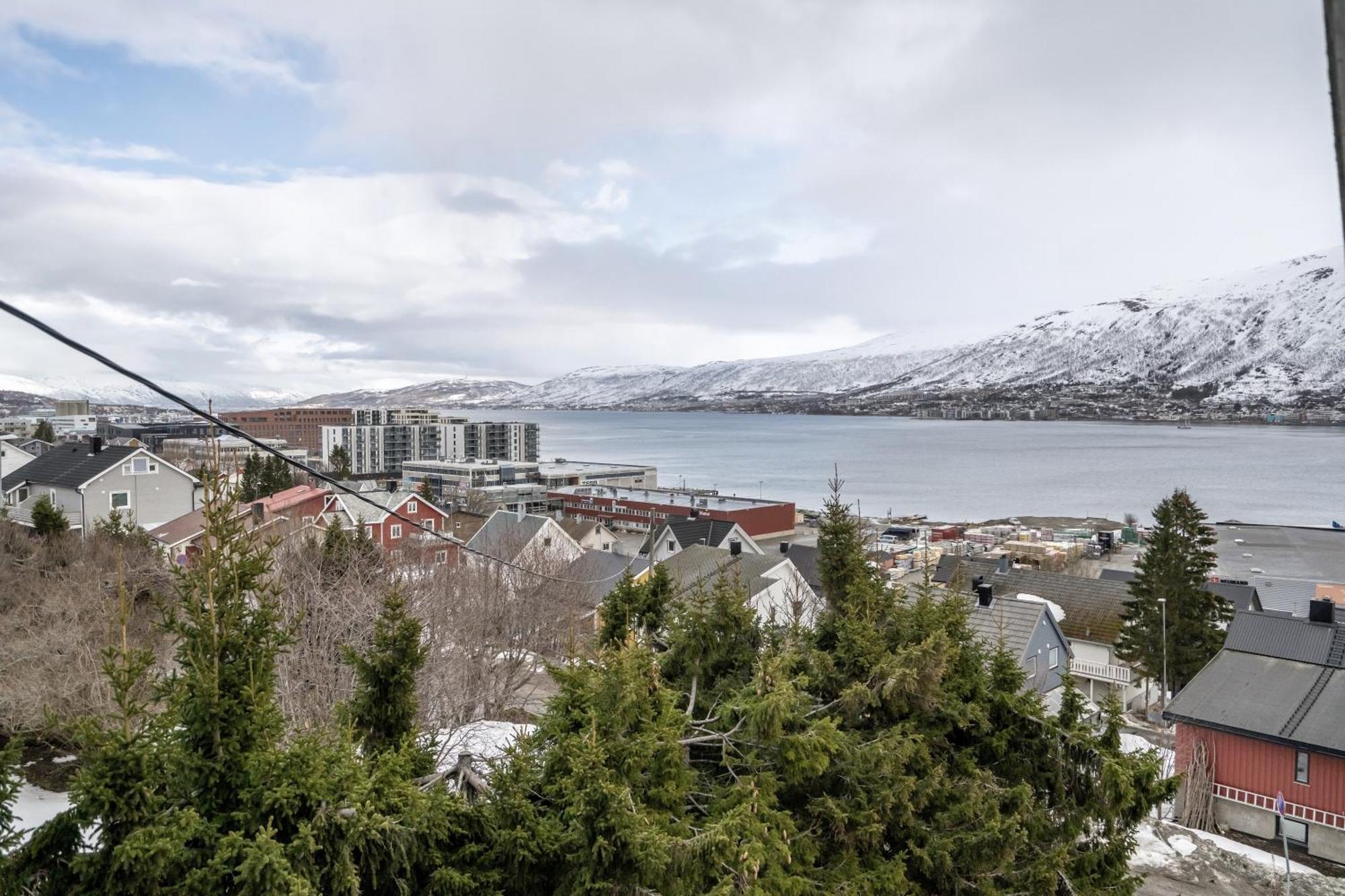 Boukersen Heim Apartment Tromso Luaran gambar